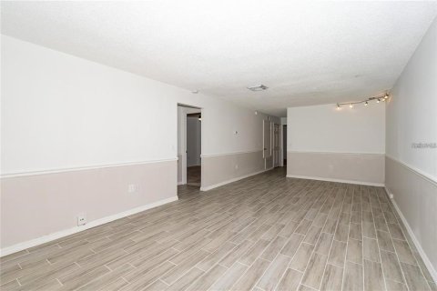 Townhouse in Orlando, Florida 3 bedrooms, 102.75 sq.m. № 2211909 - photo 4