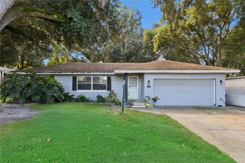 Villa ou maison à Winter Garden, Floride 3 chambres, 178.74 m2 № 2418686