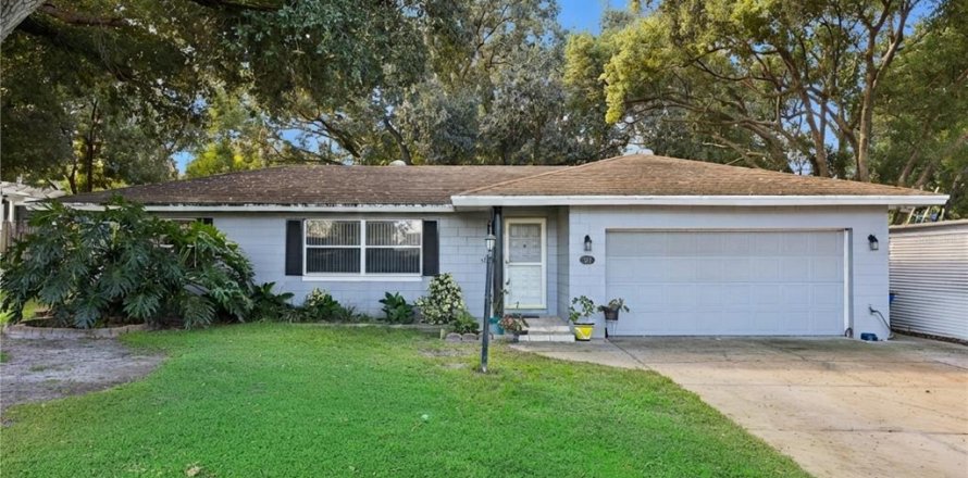 Villa ou maison à Winter Garden, Floride 3 chambres, 178.74 m2 № 2418686