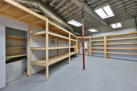 Propiedad comercial en venta en Saint Petersburg, Florida, 385.73 m2 № 2136963 - foto 18