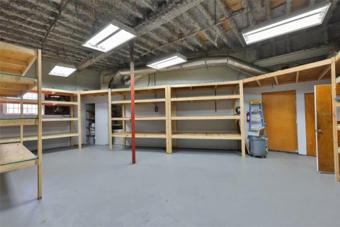 Propiedad comercial en venta en Saint Petersburg, Florida, 385.73 m2 № 2136963 - foto 17