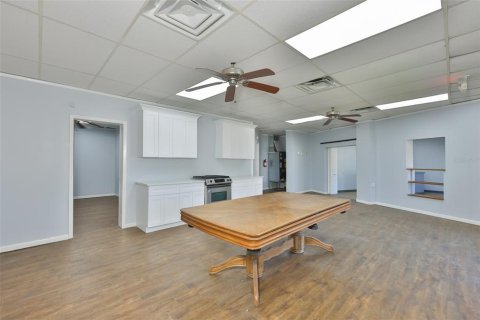 Propiedad comercial en venta en Saint Petersburg, Florida, 385.73 m2 № 2136963 - foto 7