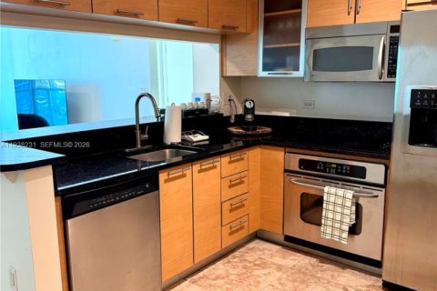 Copropriété à louer à Miami, Floride: 2 chambres, 103.12 m2 № 1995957 - photo 4