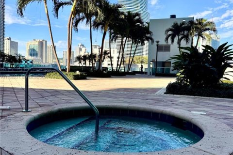 Copropriété à louer à Miami, Floride: 2 chambres, 103.12 m2 № 1995957 - photo 16