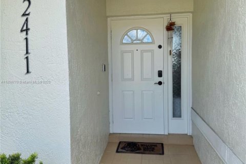 House in Pembroke Pines, Florida 3 bedrooms, 153.1 sq.m. № 1887716 - photo 7