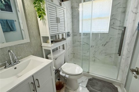 House in Pembroke Pines, Florida 3 bedrooms, 153.1 sq.m. № 1887716 - photo 21