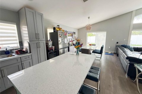 House in Pembroke Pines, Florida 3 bedrooms, 153.1 sq.m. № 1887716 - photo 12