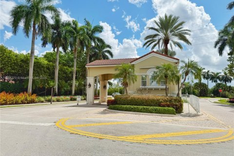 House in Pembroke Pines, Florida 3 bedrooms, 153.1 sq.m. № 1887716 - photo 28