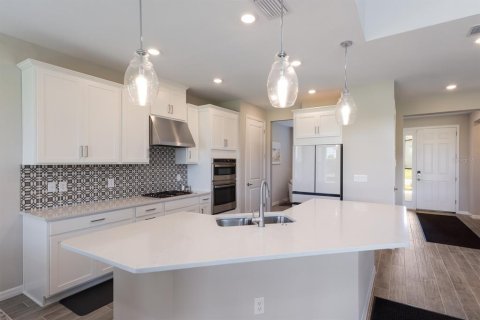 House in Sarasota, Florida 4 bedrooms, 247.49 sq.m. № 1837503 - photo 11