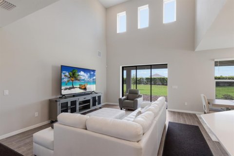 House in Sarasota, Florida 4 bedrooms, 247.49 sq.m. № 1837503 - photo 7