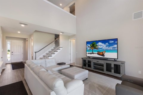 House in Sarasota, Florida 4 bedrooms, 247.49 sq.m. № 1837503 - photo 10