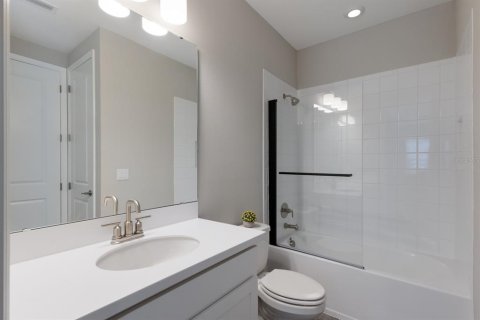 House in Sarasota, Florida 4 bedrooms, 247.49 sq.m. № 1837503 - photo 25
