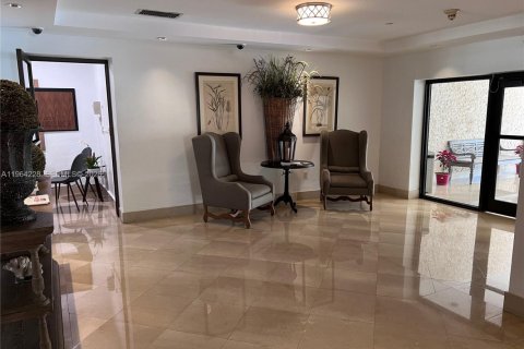 Condo in Key Biscayne, Florida, 1 bedroom  № 2052833 - photo 14