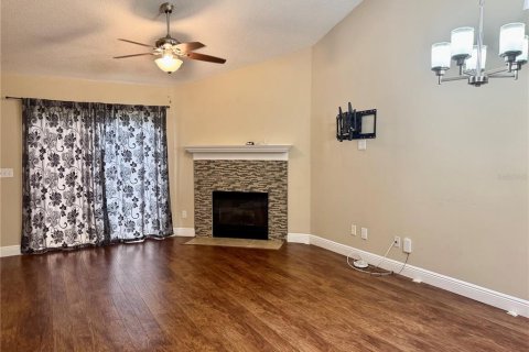 Casa en venta en Apopka, Florida, 3 dormitorios, 106.28 m2 № 1903822 - foto 2