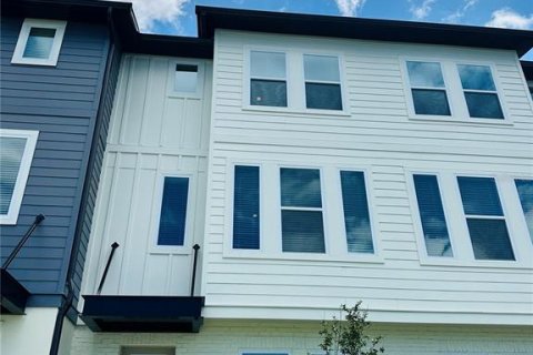 Adosado en alquiler en Orlando, Florida, 3 dormitorios, 185.62 m2 № 1877092 - foto 1