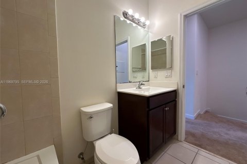 House in Hialeah, Florida 3 bedrooms, 143.53 sq.m. № 2030629 - photo 23