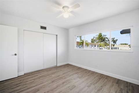 Condo in Clearwater, Florida, 2 bedrooms  № 2206202 - photo 20