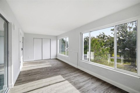 Condo in Clearwater, Florida, 2 bedrooms  № 2206202 - photo 10