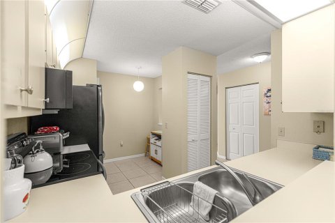 Villa ou maison à vendre à Ocala, Floride: 2 chambres, 100.15 m2 № 2148611 - photo 9