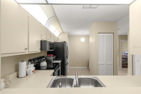 Villa ou maison à vendre à Ocala, Floride: 2 chambres, 100.15 m2 № 2148611 - photo 10