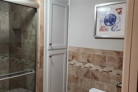 Condo in Tierra Verde, Florida, 2 bedrooms  № 1900260 - photo 14