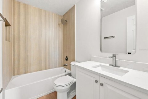 Casa en venta en Kissimmee, Florida, 3 dormitorios, 154.22 m2 № 2418919 - foto 25