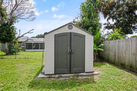 Casa en venta en Kissimmee, Florida, 3 dormitorios, 154.22 m2 № 2418919 - foto 29