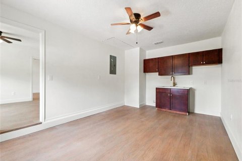 Casa en venta en Kissimmee, Florida, 3 dormitorios, 154.22 m2 № 2418919 - foto 30