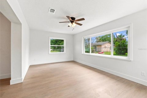 Casa en venta en Kissimmee, Florida, 3 dormitorios, 154.22 m2 № 2418919 - foto 14
