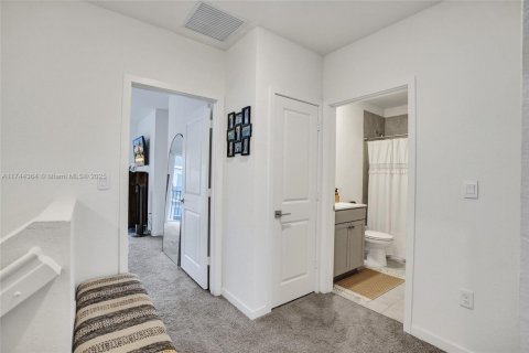 Townhouse in Homestead, Florida 3 bedrooms, 159.05 sq.m. № 1860244 - photo 18