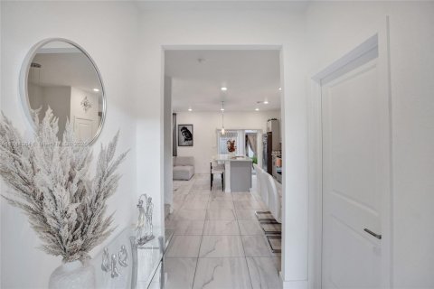 Townhouse in Homestead, Florida 3 bedrooms, 159.05 sq.m. № 1860244 - photo 7