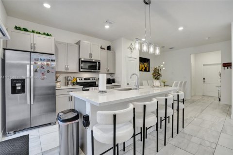 Townhouse in Homestead, Florida 3 bedrooms, 159.05 sq.m. № 1860244 - photo 14