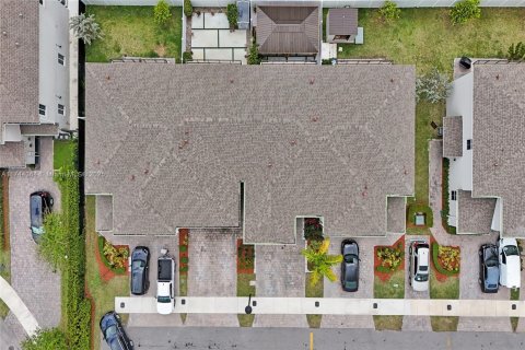 Townhouse in Homestead, Florida 3 bedrooms, 159.05 sq.m. № 1860244 - photo 3