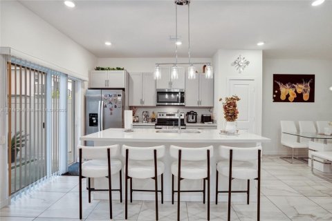 Townhouse in Homestead, Florida 3 bedrooms, 159.05 sq.m. № 1860244 - photo 15