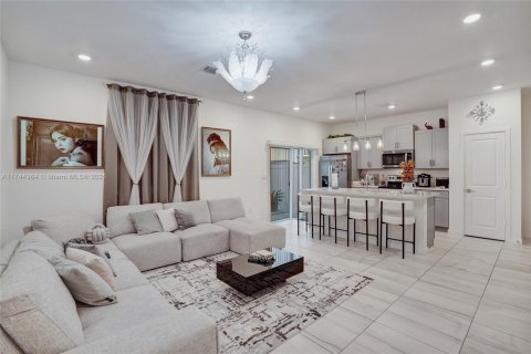 Townhouse in Homestead, Florida 3 bedrooms, 159.05 sq.m. № 1860244 - photo 17