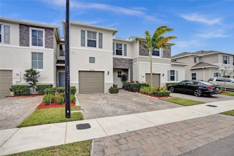 Townhouse in Homestead, Florida 3 bedrooms, 159.05 sq.m. № 1860244 - photo 5