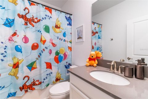 Casa en venta en Kissimmee, Florida, 6 dormitorios, 310.57 m2 № 2118465 - foto 24