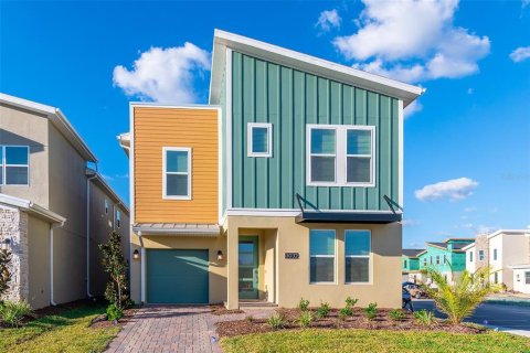 Casa en venta en Kissimmee, Florida, 6 dormitorios, 310.57 m2 № 2118465 - foto 2