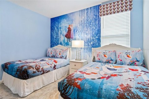 Casa en venta en Kissimmee, Florida, 6 dormitorios, 310.57 m2 № 2118465 - foto 28