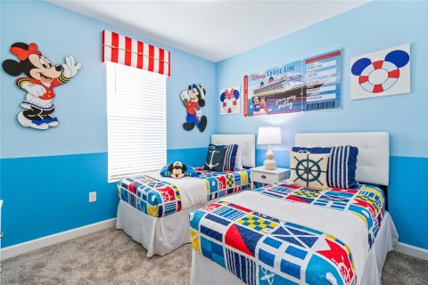 Casa en venta en Kissimmee, Florida, 6 dormitorios, 310.57 m2 № 2118465 - foto 16