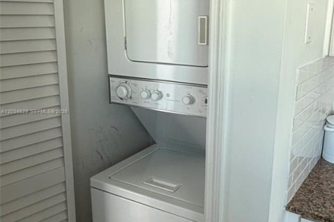 Condominio en alquiler en Miami Beach, Florida, 2 dormitorios, 94.76 m2 № 2253448 - foto 17