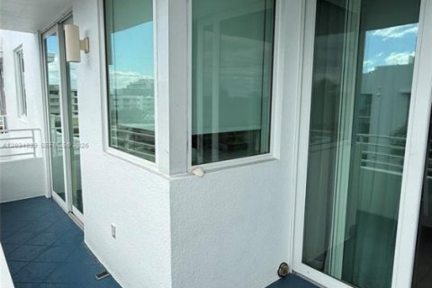 Condominio en alquiler en Miami Beach, Florida, 2 dormitorios, 94.76 m2 № 2253448 - foto 20