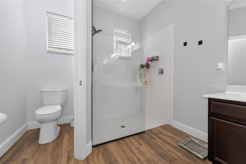 Casa en venta en Kissimmee, Florida, 4 dormitorios, 165.74 m2 № 2221444 - foto 24