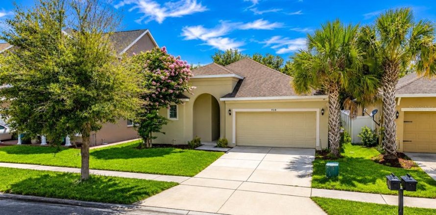 Casa en Kissimmee, Florida 4 dormitorios, 165.74 m2 № 2221444