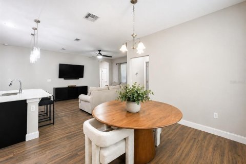 Casa en venta en Kissimmee, Florida, 4 dormitorios, 165.74 m2 № 2221444 - foto 16