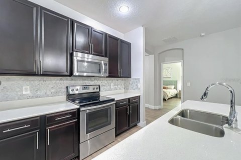 Casa en venta en Kissimmee, Florida, 4 dormitorios, 165.74 m2 № 2221444 - foto 11