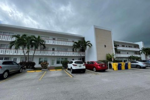 Condo in West Palm Beach, Florida, 1 bedroom  № 2081592 - photo 13