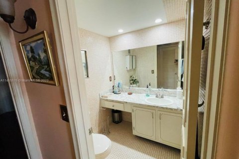 Condo in West Palm Beach, Florida, 1 bedroom  № 2081592 - photo 10