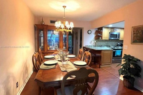 Condo in West Palm Beach, Florida, 1 bedroom  № 2081592 - photo 3