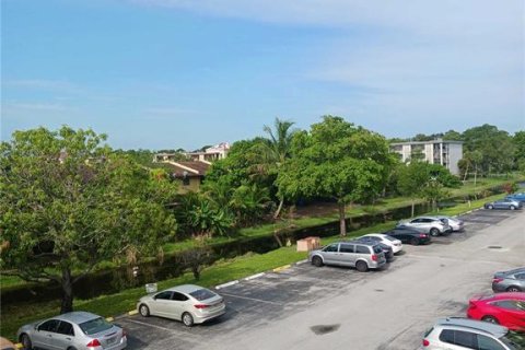 Condominio en venta en Lauderdale Lakes, Florida, 2 dormitorios, 89.19 m2 № 1750843 - foto 7